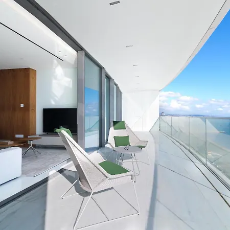 Staycaee's 'the One' Apartment Limassol